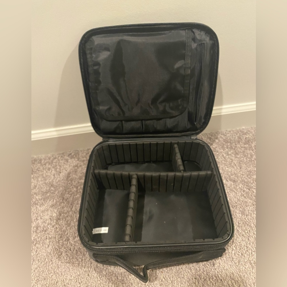 Makeup case - Picture 4 of 4